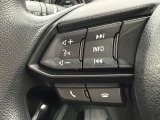 【ステアリングスイッチ】運転中、前方から目線をそらすことなく、オーディオ等の操作が可能な便利機能!安心&快適なドライブを演出してくれます♪
