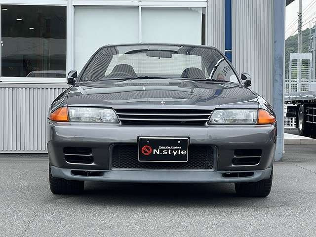 1993 Nissan Skyline GT-R 2.6 4WD photo 2