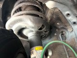 お車を安心してお乗りいただく為には、足回りの定期点検が欠かせません。サービスサポート(有償保証)では無料点検もご提供しており、安心のカーライフをお過ごしいただけるサポート体制が整っています。