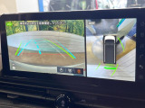 【アラウンドビューモニター】専用のカメラにより、上から見下ろしたような視点で360度クルマの周囲を確認することができます☆死角部分も確認しやすく、狭い場所での切り返しや駐車もスムーズに行えます。