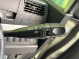 【オートライト】周りの明るさに応じて自動でヘッドライトの点灯・消灯ができる機能です!ライトの付け忘れ・消し忘れなどが無くなり、雨の日や夕方の走行も安心!トンネル通過時も便利ですね♪