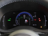 機能的で見やすいメーターです。