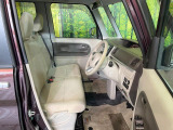 運転席シート廻りは使用感も少なく、良好な状態となっています。丁寧に使われていたことがよくわかりますね。