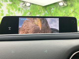 お気に入りの音楽で、車内を最高の空間に。ラジオ、CD、Bluetoothなど、多彩なソースに対応。高音質で音楽をお楽しみいただけます。