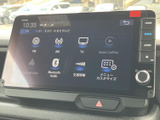 お気に入りの音楽を高品質で楽しめます。多様なメディアに対応しており、様々な音源を快適に再生できます。
