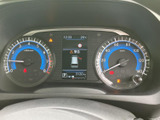 視認性の高いメーター類で、運転に必要な情報を的確に把握できます。運転に集中しやすい環境を提供します。