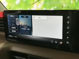 多彩な情報を一画面に表示。直感的な操作で、快適なドライブをサポートします。TVや音楽も楽しめますよ。
