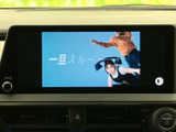 停車中には、お気に入りの番組や映画を楽しめます。長距離移動の際の休憩時間に、リラックスしたひとときを過ごせるでしょう。