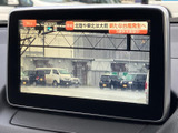 停車中はTVや映像コンテンツを楽しめます。長距離移動の際の休憩時間に、リラックスした時間を過ごせるでしょう。
