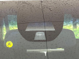 【シティブレーキアクティブシステム】低速走行中に前方の車両等を認識し、衝突しそうな時は警報とブレーキで衝突回避と被害軽減をアシスト。より安全にドライブをお楽しみいただけます。