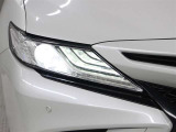 LEDヘッドライトには「オートマチックハイビームシステム」を搭載。夜間走行時にハイビームで走行可能と判断した場合、ロービームとハイビームを自動的に切り替え、前方視界確保をアシストします。