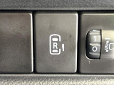 【パワースライドドア】スマートキーや運転席のスイッチでスライドドアの開閉が可能♪電動だから力を入れてドアを開ける必要が無く、小さいお子様でも、重い荷物を持っている時もラクに開け閉めできます♪