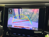 【バックカメラ】駐車時に後方がリアルタイム映像で確認できます。大型商業施設や立体駐車場での駐車時や、夜間のバック時に大活躍!運転スキルに関わらず、今や必須となった装備のひとつです!