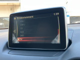 純正ナビ付きでフルセグ・DVD再生・Bluetoothなど付いてとても便利な車両です♪