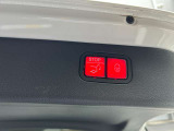 産業道路沿い・青梅線羽村駅東口より徒歩10分でございます。ショールーム内に車両を展示しており、ごゆっくりお車を見ていただけます。羽村駅からの送迎も承っておりますのでお気軽にご連絡くださいませ。