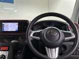使いやすく運転しやすいレイアウトの運転席周り。