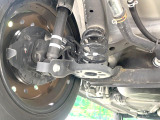 お車を安心してお乗りいただく為には、足回りの定期点検が欠かせません。サービスサポート(有償保証)では無料点検もご提供しており、安心のカーライフをお過ごしいただけるサポート体制が整っています。