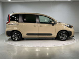 「こんな車屋さんがあるんだ!」、「おもしろい!」と感じていただけましたら、私どもも大変うれしく思います。ご来店のご感想、お待ちしております。