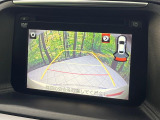 【バックカメラ】駐車時に後方がリアルタイム映像で確認できます。大型商業施設や立体駐車場での駐車時や、夜間のバック時に大活躍!運転スキルに関わらず、今や必須となった装備のひとつです!