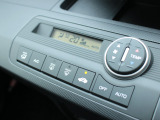 オートエアコンのお車ですので室内の温度をスムーズに調整してくれます♪