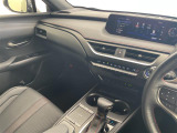 【 オートエアコン 】車内温度を感知して自動で温度調整をしてくれるのでいつでも快適な車内空間を創り上げます!