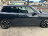 MINI正規ディーラー取り扱い MINI認定中古車 MINI NEXT甲府お車の詳細や展示状況はお気軽にお問合せ下さい。