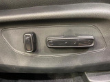 【パワーシート】スイッチ一つで簡単にシートの微調整が可能!電動だから力もいりません!快適なシートポジションにセットして、快適なドライブをお楽しみください。