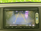 バックモニター付きで、駐車も安心です。狭い場所でもスムーズに駐車できます。