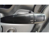 ライトもAUTO機能が付いていて、暗くなると自動で点灯し、明るくなると自動で消灯するので、大変お役にたちますよ!!