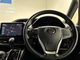 先進性と高級感あふれるコックピットを演出。誰がハンドルを握っても運転しやすい、開放的な視界が魅力です☆