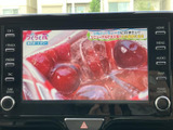 停車中に楽しめるTV機能。休憩時間や待ち時間に、映像コンテンツを楽しめます。長距離ドライブも退屈知らずです。