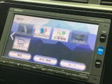 様々な情報を表示でき、運転をサポート。USB接続で音楽再生も可能です。快適なカーライフをさらに高めます。