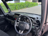 初心者の方でも安心して運転していただける視野の広さとなっております。