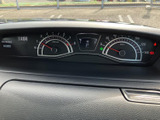 視認性の高いメーター類で、運転に必要な情報を分かりやすく表示。運転に集中できる環境をサポートします。