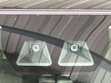 【スマートアシスト】走行中に前方の車両等を認識し、衝突しそうな時は警報とブレーキで衝突回避と被害軽減をアシスト。より安全にドライブをお楽しみいただけます。