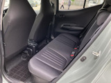 運転席は、操作性の良いデザインで、快適なドライビングをサポート。シートの形状も工夫されており、長時間の運転でも疲れにくいでしょう。