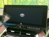 【12.3インチワイドナビ】高級感とインパクトのある大型ワイドナビを装備。各種オーディオ操作はもちろん、横長ワイド画面でのマップ2分割表示など、利便性も高いナビです♪