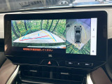 【パノラミックビューモニター】専用のカメラにより、上から見下ろしたような視点で360度クルマの周囲を確認することができます☆死角部分も確認しやすく、狭い場所での切り返しや駐車もスムーズに行えます。