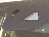 【スマートブレーキサポート】走行中に前方の車両等を認識し、衝突しそうな時は警報とブレーキで衝突回避と被害軽減をアシスト。より安全にドライブをお楽しみいただけます。