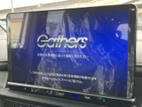 高精細な画面で、ドライブをより快適にサポートします。使いやすいインターフェースで、スムーズな操作が可能です。