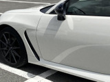 運転しやすいポジションを実現したシート。ドライバーの視界を確保し、安全な運転をサポートします。快適なドライビングを。