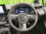 【ステアリングスイッチ】運転中、前方から目線をそらすことなく、オーディオ等の操作が可能な便利機能!安心&快適なドライブを演出してくれます♪