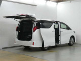 お客様のお車探しを一生懸命お手伝いさせて頂きます!ご要望、ご不明な点・ご質問がございましたら、どうぞお気軽にお問い合わせ下さい!
