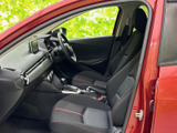 運転しやすい配置のメーター類や操作系が、快適なドライビングをサポート。上質な素材使いにも注目です。