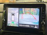 【アラウンドビューモニター】専用のカメラにより、上から見下ろしたような視点で360度クルマの周囲を確認することができます☆死角部分も確認しやすく、狭い場所での切り返しや駐車もスムーズに行えます。