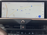 鮮明な地図表示で、目的地までの道順をしっかり確認できます。スムーズなナビゲーションで、初めての道も安心です。運転に集中できます。