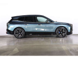 BMW認定中古車は最大100項目の箇所を徹底的にチェック致します。機械的な箇所や電気系、コンピュータなどを詳細に点検。交換基準に達した部品は整備した後にご納車致します。