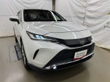 LEDヘッドライトです。デザイン性がよくとても明るいので、夜間の走行や悪天候でも安心です。しかも長寿命!