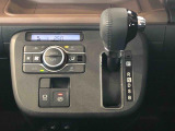 温度を設定すれば、自動で車内の温度管理をしてくれる優れものです♪ATミッションで運転楽々