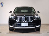 ☆BMWの代名詞とも言える【キドニーグリル】一目見ただけでBMW車であると認識できる確固たるアイコンとして存在感を放ちます☆